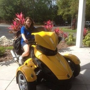 Meet your Posher, Lisa